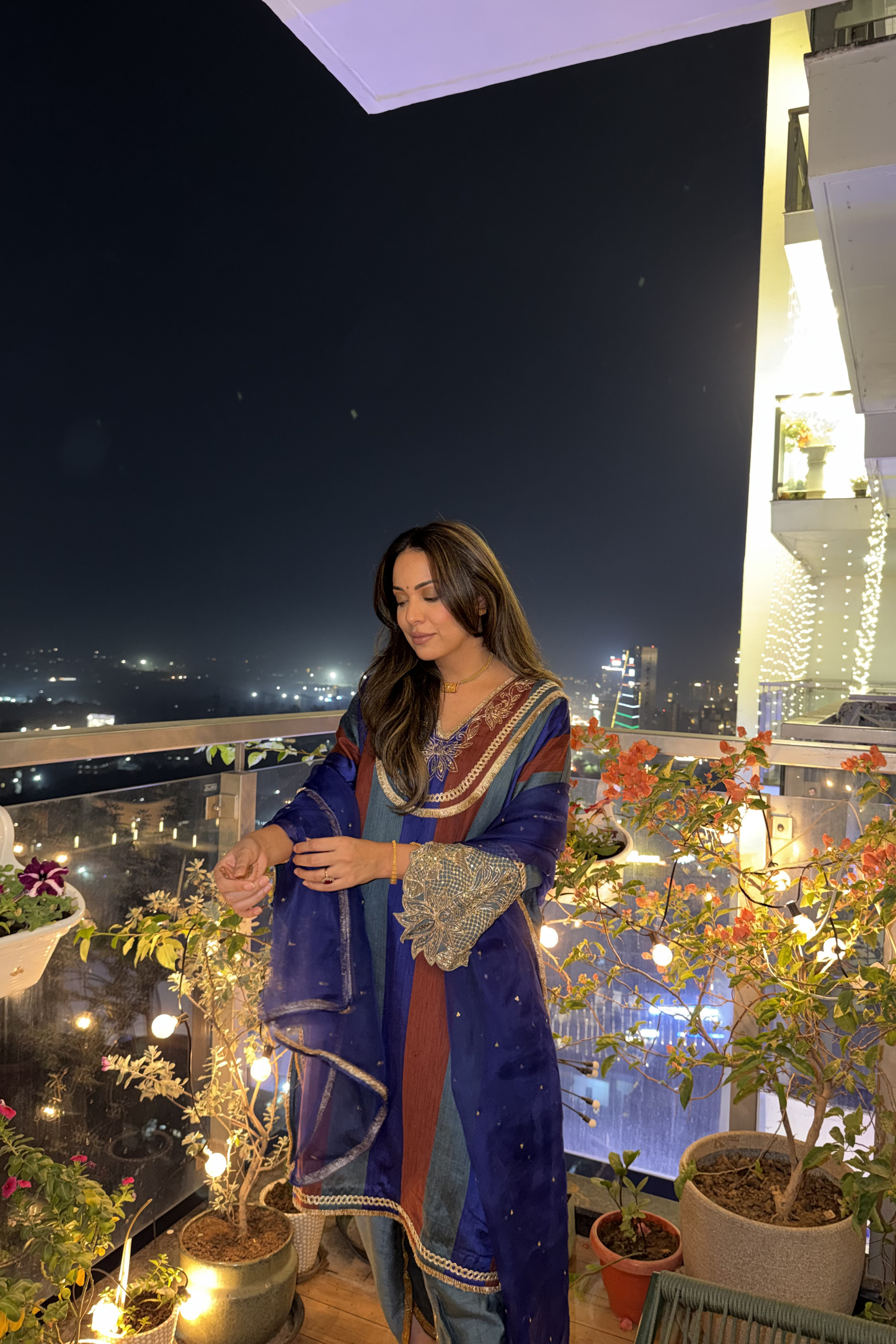 Kamodini Blue Silk Embroidered Kaftan Set
